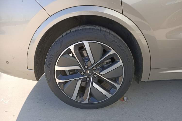 Used Li Auto L9 2022 Max model
