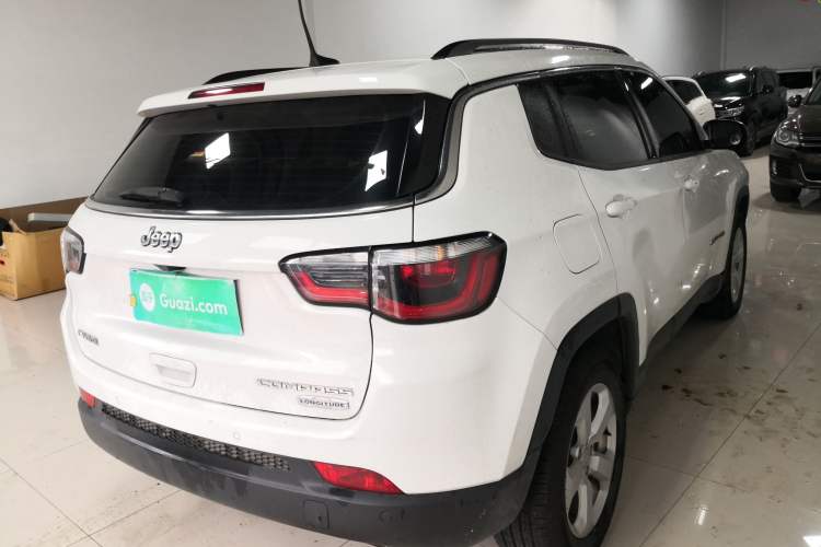 Used  Compass 2017 200T Automatic Family Edition
