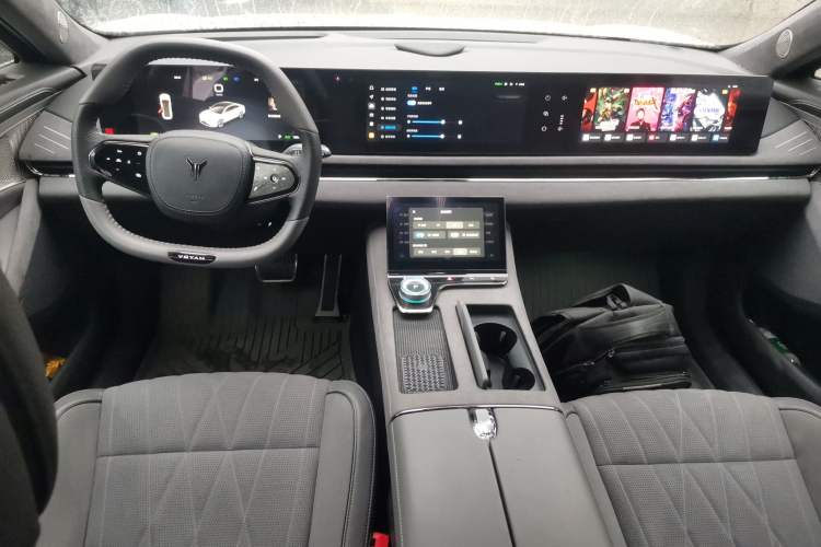 Used VOYAH PASSION 2023 Four-Wheel Drive Flagship Edition
