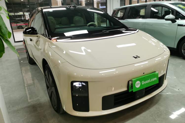 Used Li Auto Li Auto i6 2025 Model Four-Wheel-Drive Standard Type