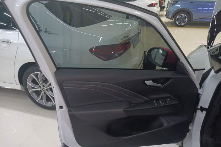 Used Volkswagen ID.3 2025 Smart Edition Outstanding Model
