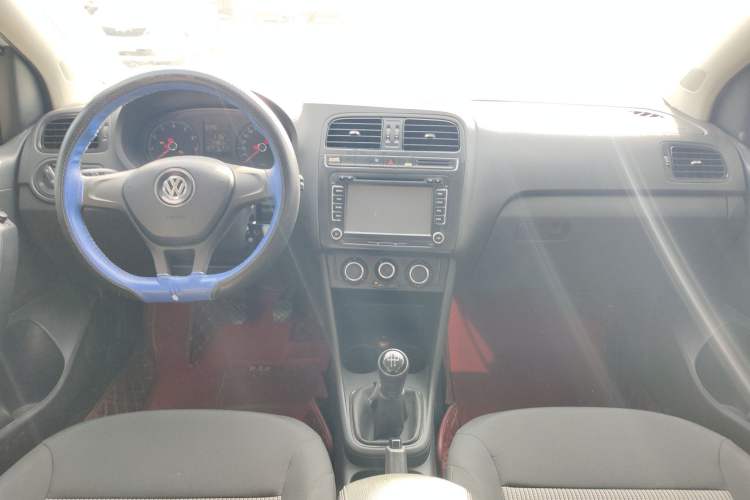 Used Volkswagen Polo 2014 1.4L Manual Fashion Edition
