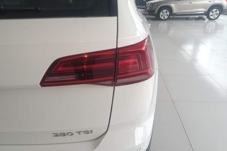 Used Volkswagen Tharu 2021 280TSI Two-Wheel Drive Comfort Edition
