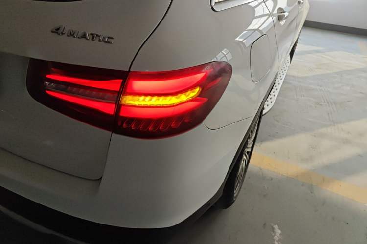 Used Mercedes-Benz GLC 2016 GLC 260 4MATIC Dynamic Edition
