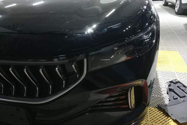 Used VOYAH FREE 2021 Four-Wheel Drive Standard Range-Extended Exclusive Luxury Package