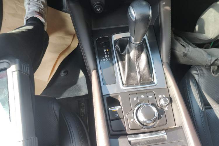 Used Mazda Atenza 2018 2.0L Blue Sky Luxury Edition China V Standard