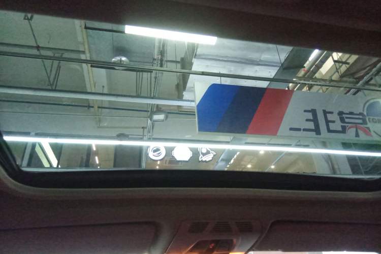 Used BMW 3 Series 2014 320i Sport Design Package
