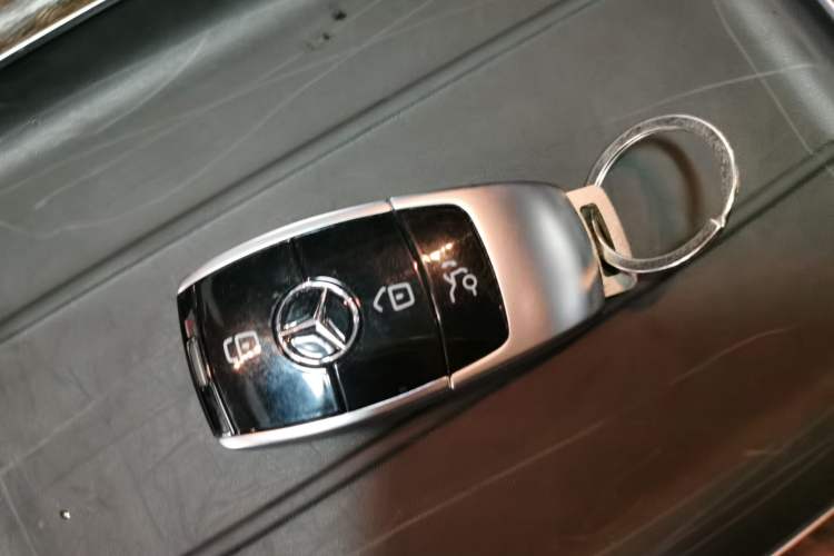 Used Mercedes-Benz E-Class 2019 Facelifted E 300 L Stylish Version
