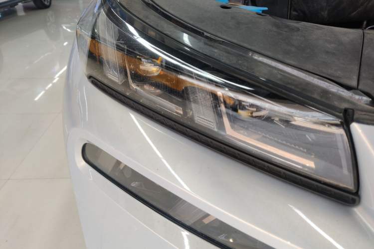 Used AION V 2024 Plus 70 Tech Edition Lithium Iron Phosphate
