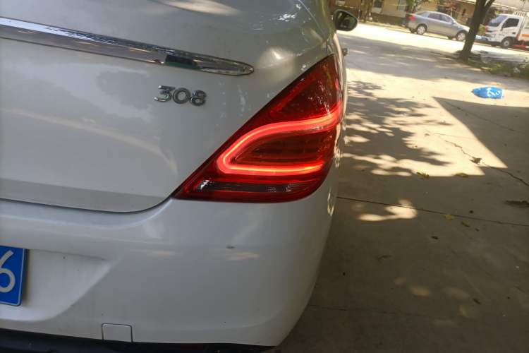 Used Peugeot 308 2014 Enjoy Edition Classic 1.6L Automatic Premium Model
