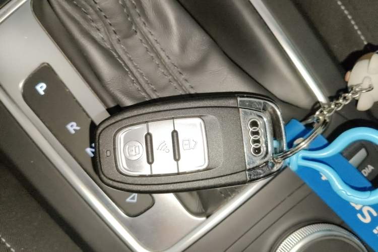 Used Audi Q2L 2018 35 TFSI Launch Exclusive Edition China VI
