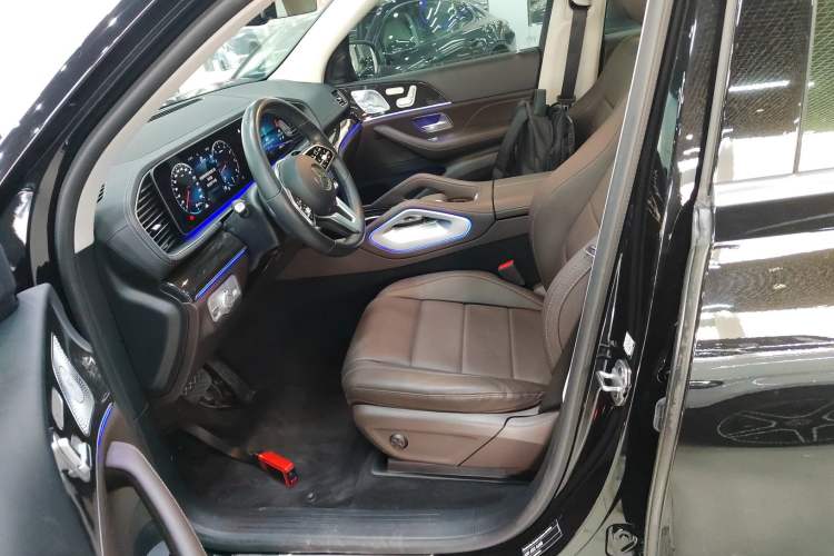 Used Mercedes-Benz GLE 2023 GLE 350 4MATIC Stylish Model
