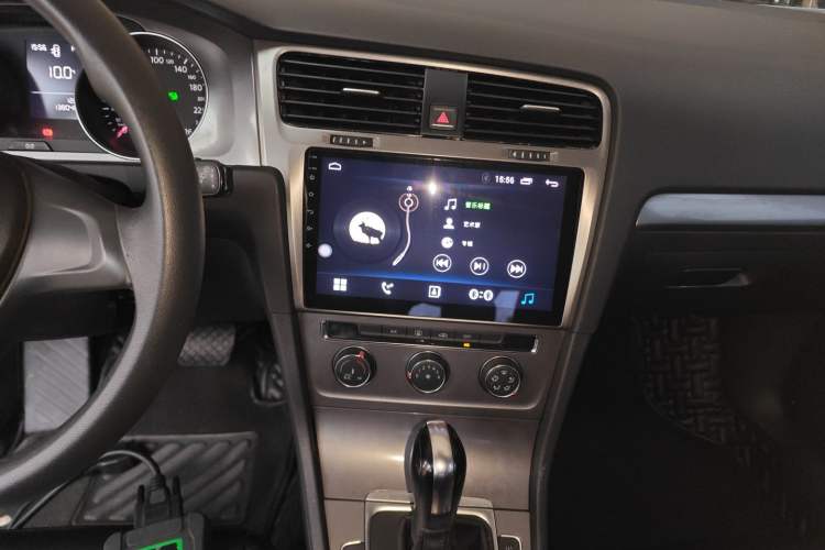 Used Volkswagen Golf 2016 1.6L Automatic Fashion Model