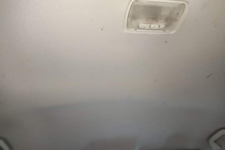 Used Honda CR-V 2012 2.0L two-wheel drive urban version