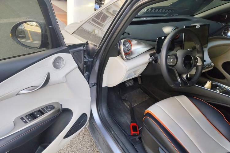 Used BYD Dolphin 2021 405 km Free Version
