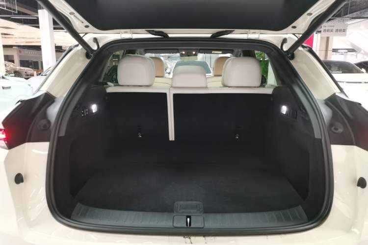 Used Li Auto Li Auto i6 2025 Model Four-Wheel-Drive Standard Type