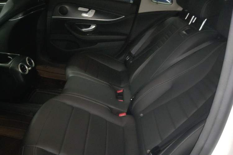 Used Mercedes-Benz E-Class 2019 E 300 L Sport Luxury Edition
