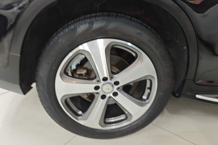 Used Mercedes-Benz GLC 2017 GLC 260 4MATIC Luxury Model
