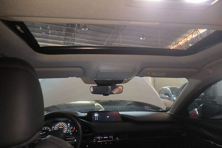 Used Mazda Mazda 3 Axela 2023 2.0L Automatic ZhiZhen Edition
