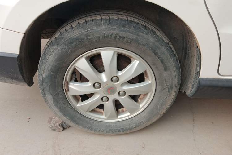 Used Wuling Hongguang 2014 1.5L S Automatic Comfort Edition
