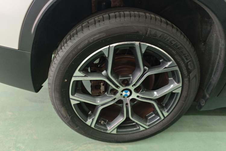 Used BMW X1 2021 Restyled sDrive25Li Leading Edition
