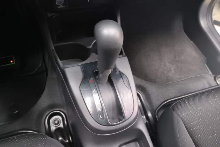 Used Honda Fit 2016 1.5L LX CVT Comfort Model
