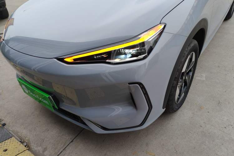 Used  E5 2024 530km Long-Range Version
