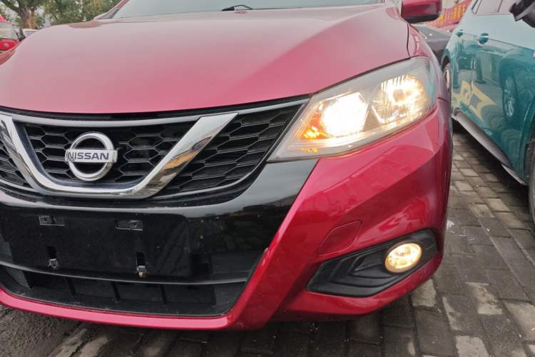 Used Nissan Tiida 2016 1.6L CVT Cool Dynamic Edition