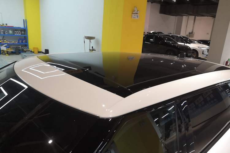 Used Land Rover Range Rover Evoque New Energy 2022 Aurora L P300e Plug-in Hybrid Electric Version