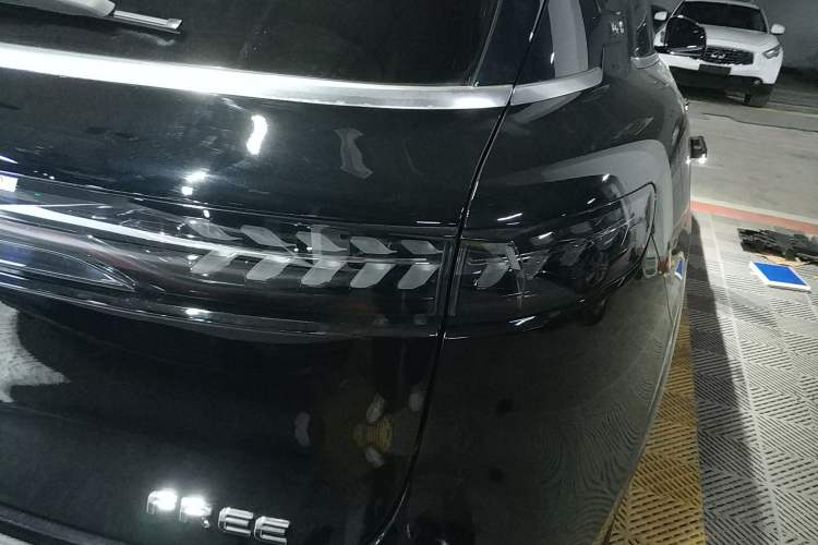 Used VOYAH FREE 2021 Four-Wheel Drive Standard Range-Extended Exclusive Luxury Package