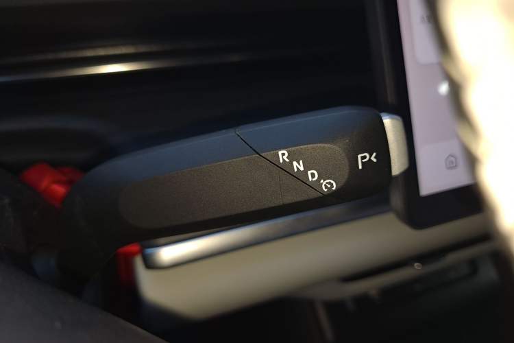 Used  A07 2025 All-Electric "Real Bargain" 525 Luxury Model
