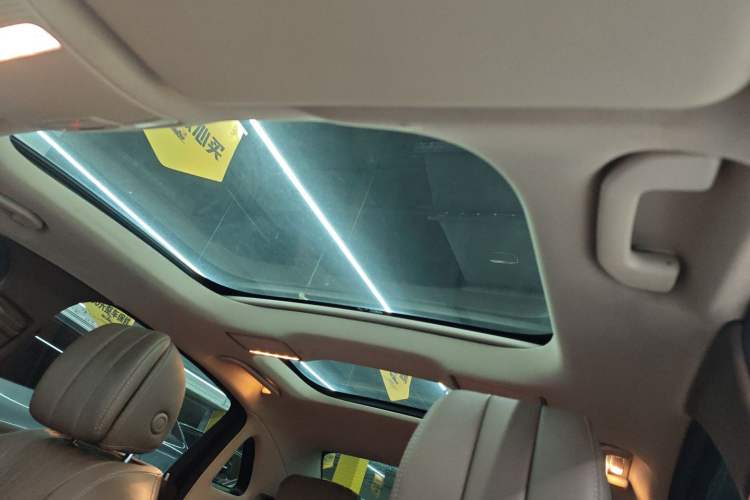 Used Mercedes-Benz E-Class 2019 E 260 L
