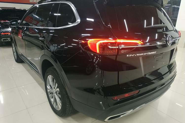 Used Buick Envision 2021 Encore Plus 652T Five-Seat All-Wheel-Drive Luxury Model
