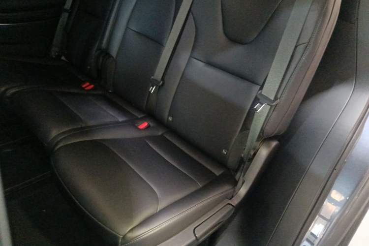 Used Tesla Model X 2019 Long-Range Version
