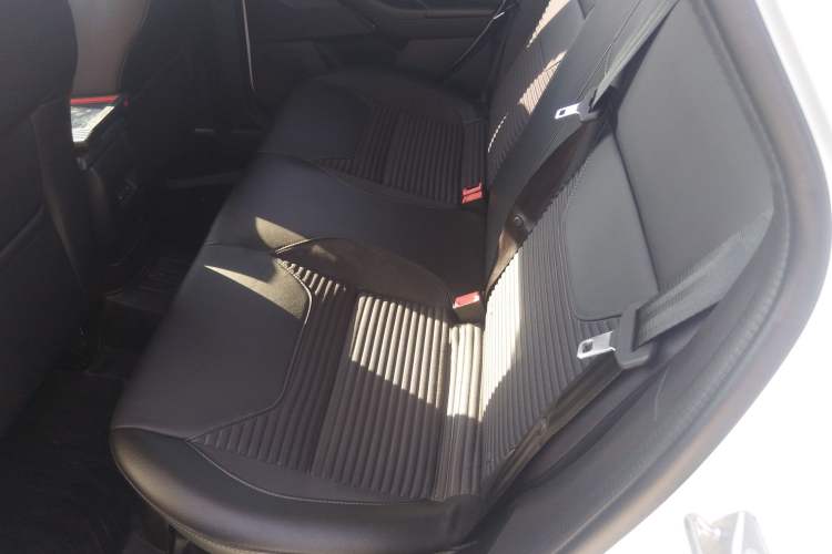 Used Ford Focus 2018 Sedan Classic 1.6L Automatic Trendy SmartDrive Edition
