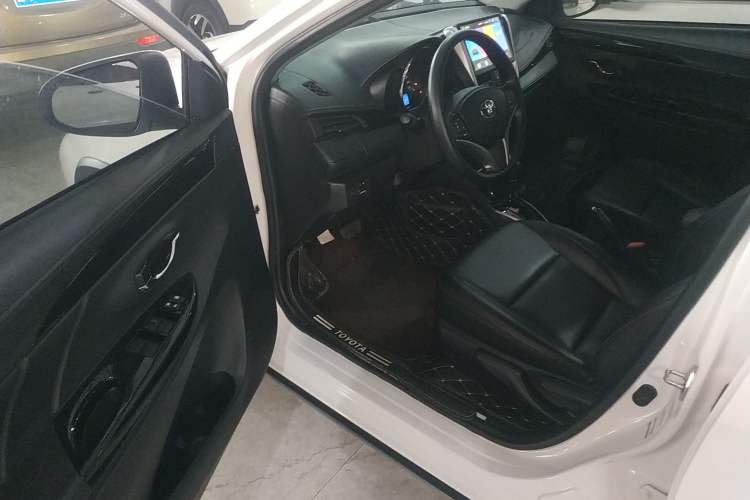 Used Toyota YARiS L 2021 X-Trail 1.5L CVT Luxury Edition
