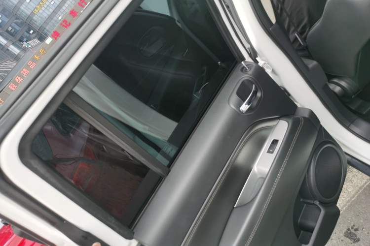 Used  Compass 2015 2.0L Two-Wheel Drive Luxury Edition
